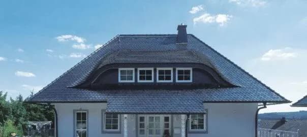 Rodzaj dachówki ceramiczne układane jak rybia łuska – poznaj ich zalety i zastosowanie Rodzaj dachówki ceramiczne układane jak rybia łuska – poznaj ich zalety i zastosowanie